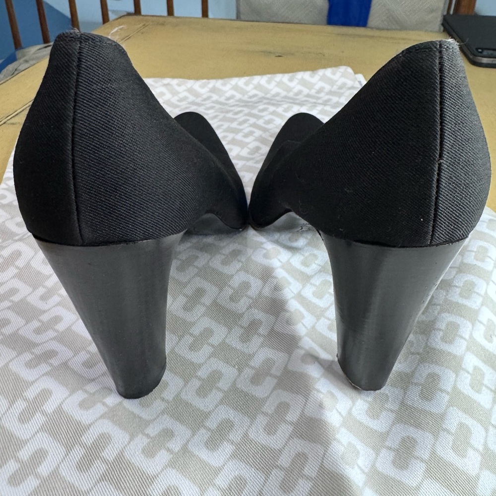 Yves Saint Laurent Black Heels - Picture 4 of 8